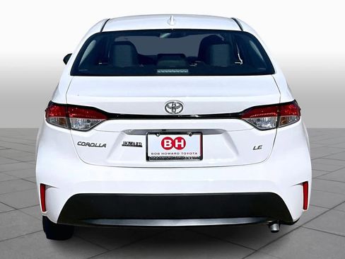 Used 2025 Toyota Corolla LE image 5
