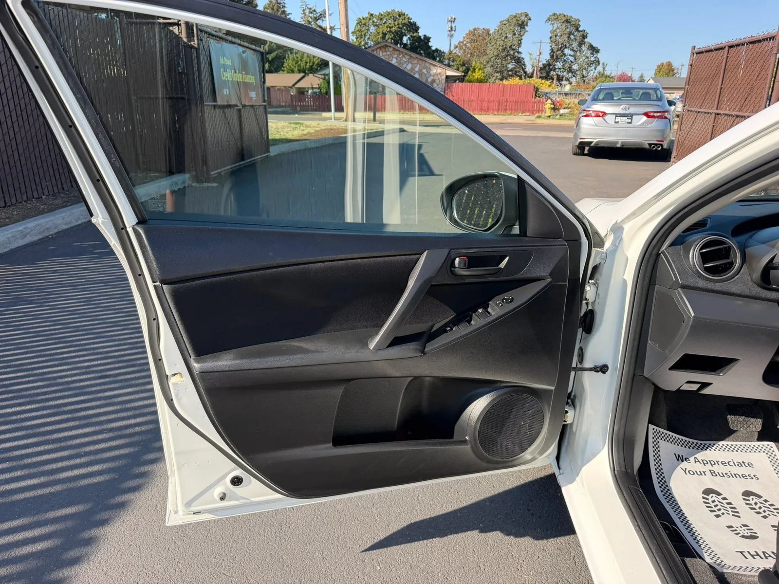 Used 2010 MAZDA MAZDA3 i Sport FWD image 9