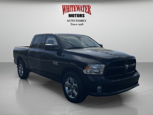 Used 2017 RAM 1500 Express AWD/4WD image 7