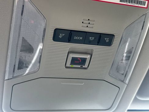 Used 2023 Toyota RAV4 LE FWD image 30