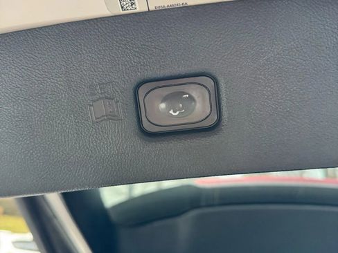 Used 2018 Lincoln MKX Reserve w/ Lincoln MKX Climate Package image 21