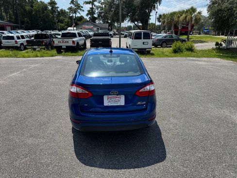 Used 2018 Ford Fiesta SE FWD image 5