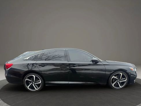 Used 2019 Honda Accord Sport image 4