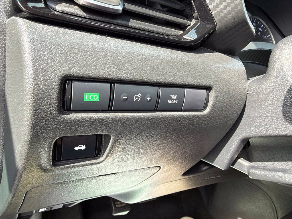 Used 2024 Nissan Sentra SV w/ All-Weather Package FWD image 27