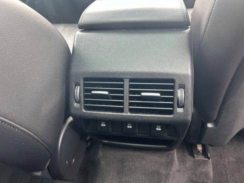 Used 2018 Jaguar E-PACE SE AWD/4WD image 16