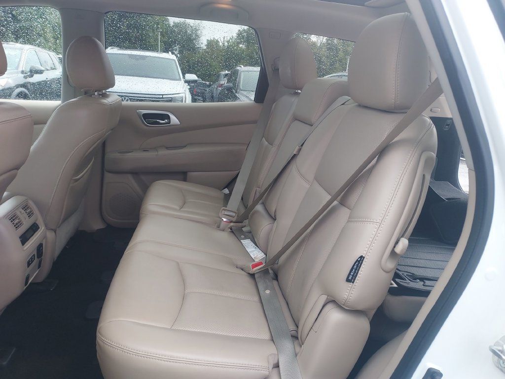 Used 2020 Nissan Pathfinder Platinum AWD/4WD image 34