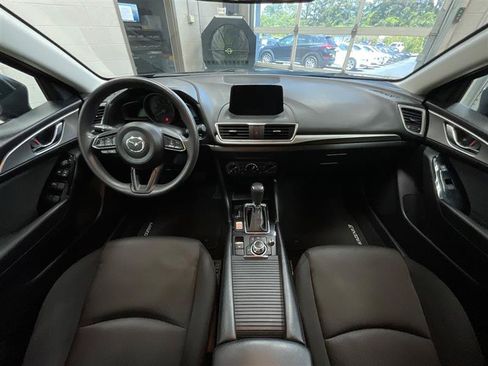 Used 2018 MAZDA MAZDA3 Sport FWD image 23