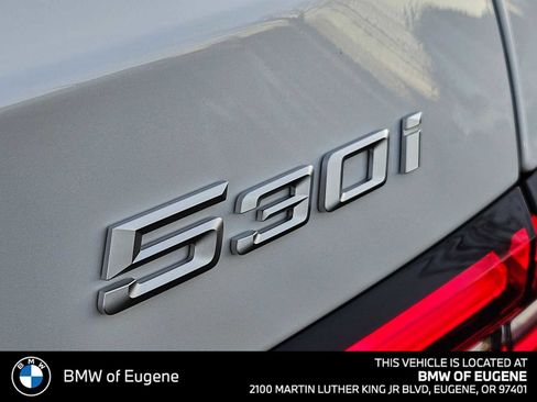 New 2026 BMW 530i xDrive w/ Premium Package AWD/4WD image 17