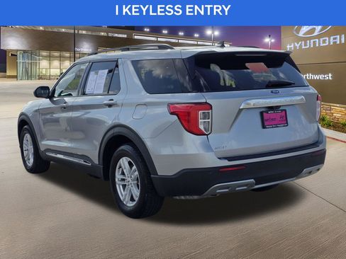 Used 2023 Ford Explorer XLT w/ Equipment Group 202A image 9