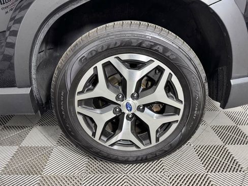 Used 2022 Subaru Forester Premium AWD/4WD image 38