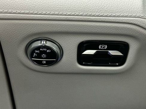 Certified 2023 Mercedes-Benz EQS 580 4MATIC SUV image 32