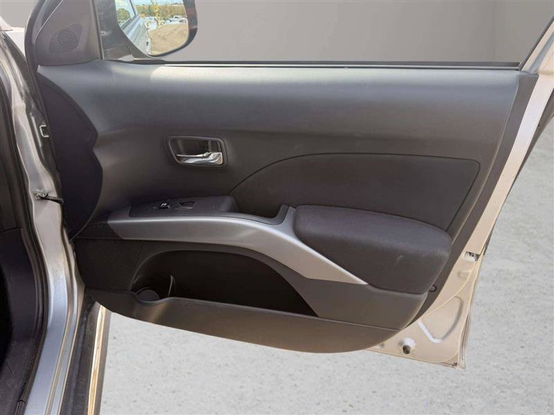 Used 2010 Mitsubishi Outlander SE FWD image 24
