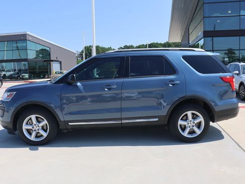 Used 2019 Ford Explorer XLT w/ Class II Trailer Tow Package image 2