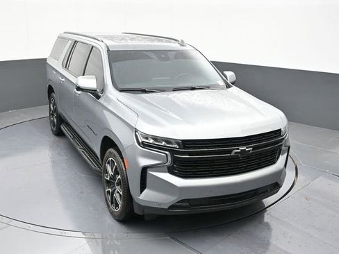 Used 2023 Chevrolet Suburban RST w/ Sport Performance Package image 68