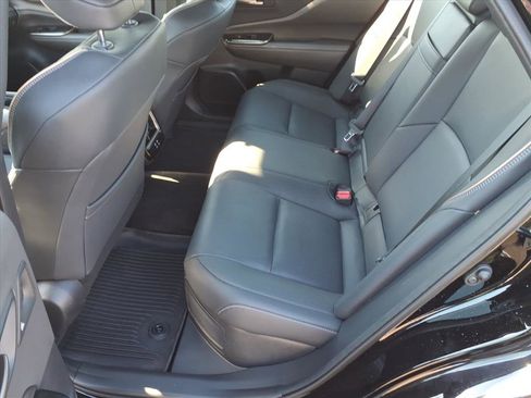 Used 2026 Toyota Crown Limited image 6