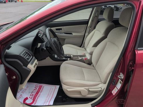 Used 2015 Subaru Crosstrek 2.0i Premium AWD/4WD image 9