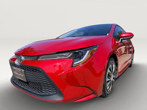 Used 2020 Toyota Corolla LE FWD image 4