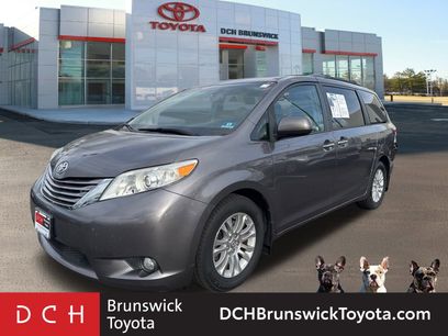 Used 2016 Toyota Sienna XLE