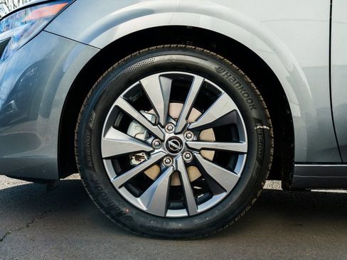 New 2026 Nissan Sentra SL w/ Floor Mat Package image 7