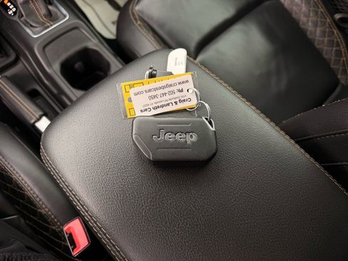 Used 2021 Jeep Gladiator Overland image 58