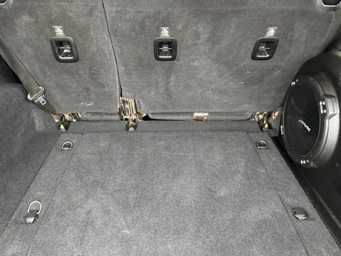 Used 2018 Jeep Wrangler Unlimited Rubicon image 16