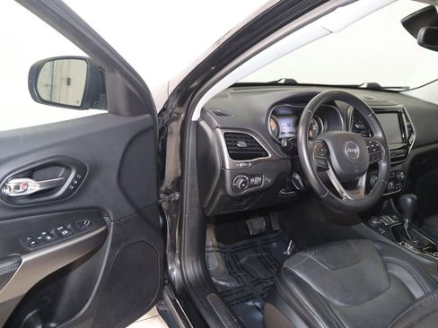 Used 2019 Jeep Cherokee Limited AWD/4WD image 46