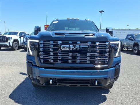 New 2026 GMC Sierra 2500 Denali Ultimate w/ Max Trailering Package AWD/4WD image 2