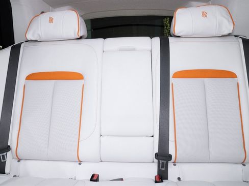 Used 2023 Rolls-Royce Cullinan w/ Cullinan Package image 29