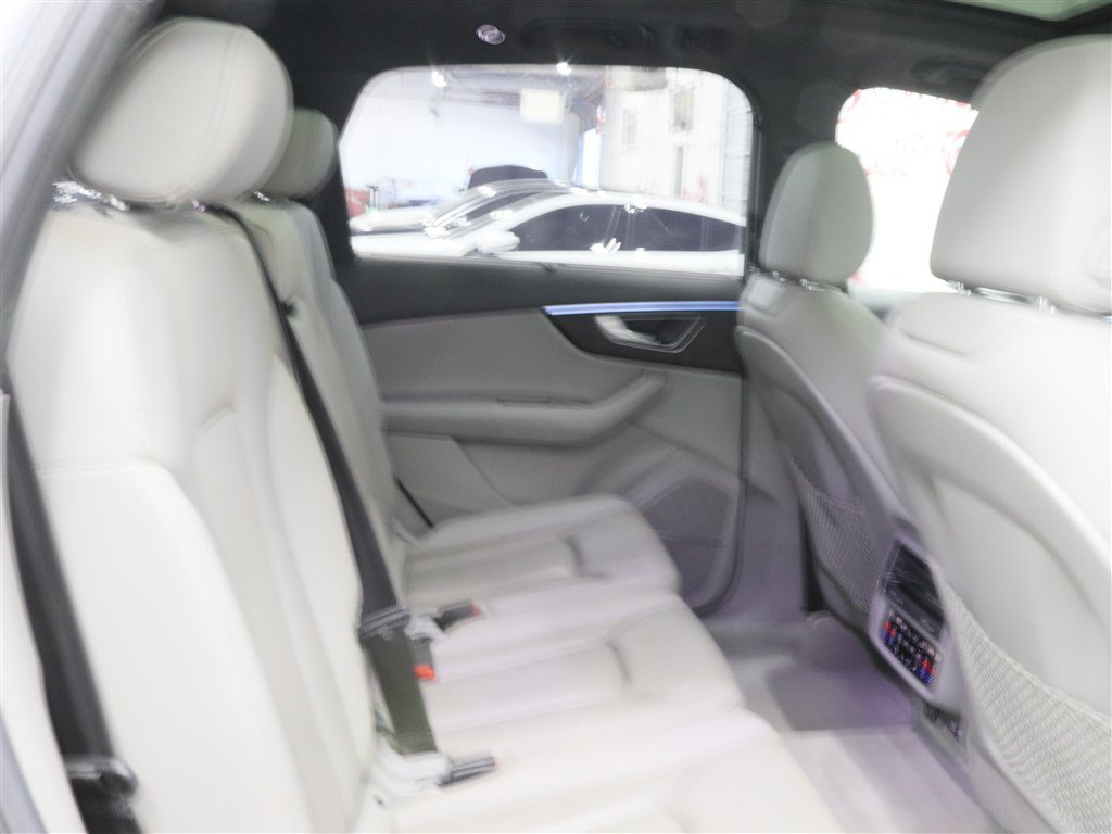 Used 2021 Audi Q7 3.0T Prestige AWD/4WD image 23