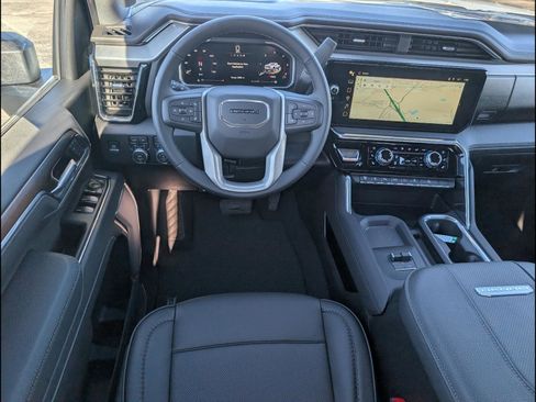 New 2026 GMC Sierra 2500 Denali w/ Denali Reserve Package image 10