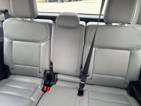Used 2025 Ford Expedition Active AWD/4WD image 29