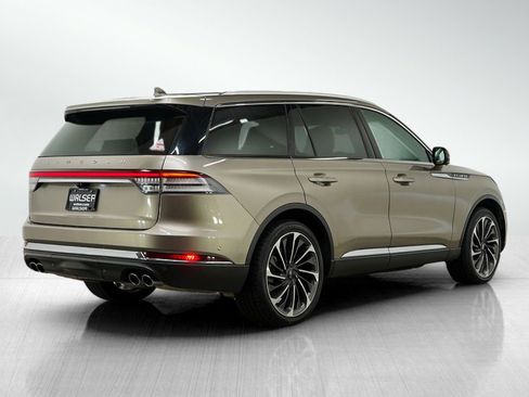 Used 2020 Lincoln Aviator Reserve w/ Equipment Group 202A image 5