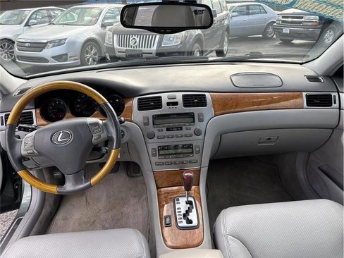 Used 2005 Lexus ES 330 image 10