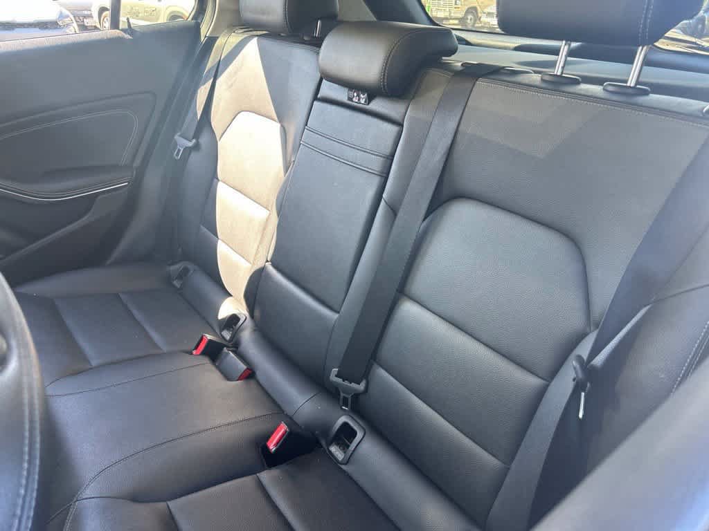 Used 2015 Mercedes-Benz GLA 250 image 6