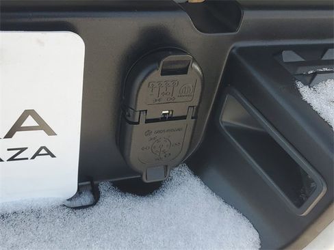 Used 2023 RAM 3500 Big Horn w/ Night Edition image 7