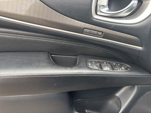 Used 2020 INFINITI QX60 Luxe w/ Essential Package image 12