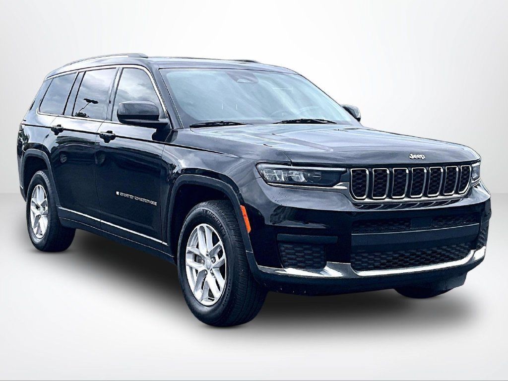 Used 2021 Jeep Grand Cherokee L Laredo w/ Luxury Tech Group I AWD/4WD image 12