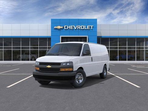 New 2026 Chevrolet Express 2500 w/ Driver Convenience Package RWD image 32