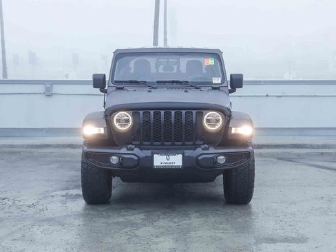 Certified 2021 Jeep Gladiator Willys image 3