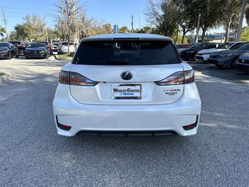 Used 2016 Lexus CT 200h image 5
