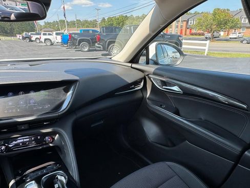 Used 2023 Buick Envision Preferred FWD image 21