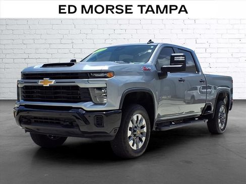 Used 2025 Chevrolet Silverado 2500 Custom w/ Custom Value Package AWD/4WD image 1