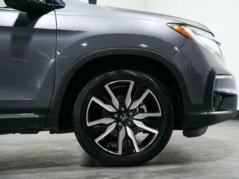 Used 2019 Honda Pilot Touring image 9