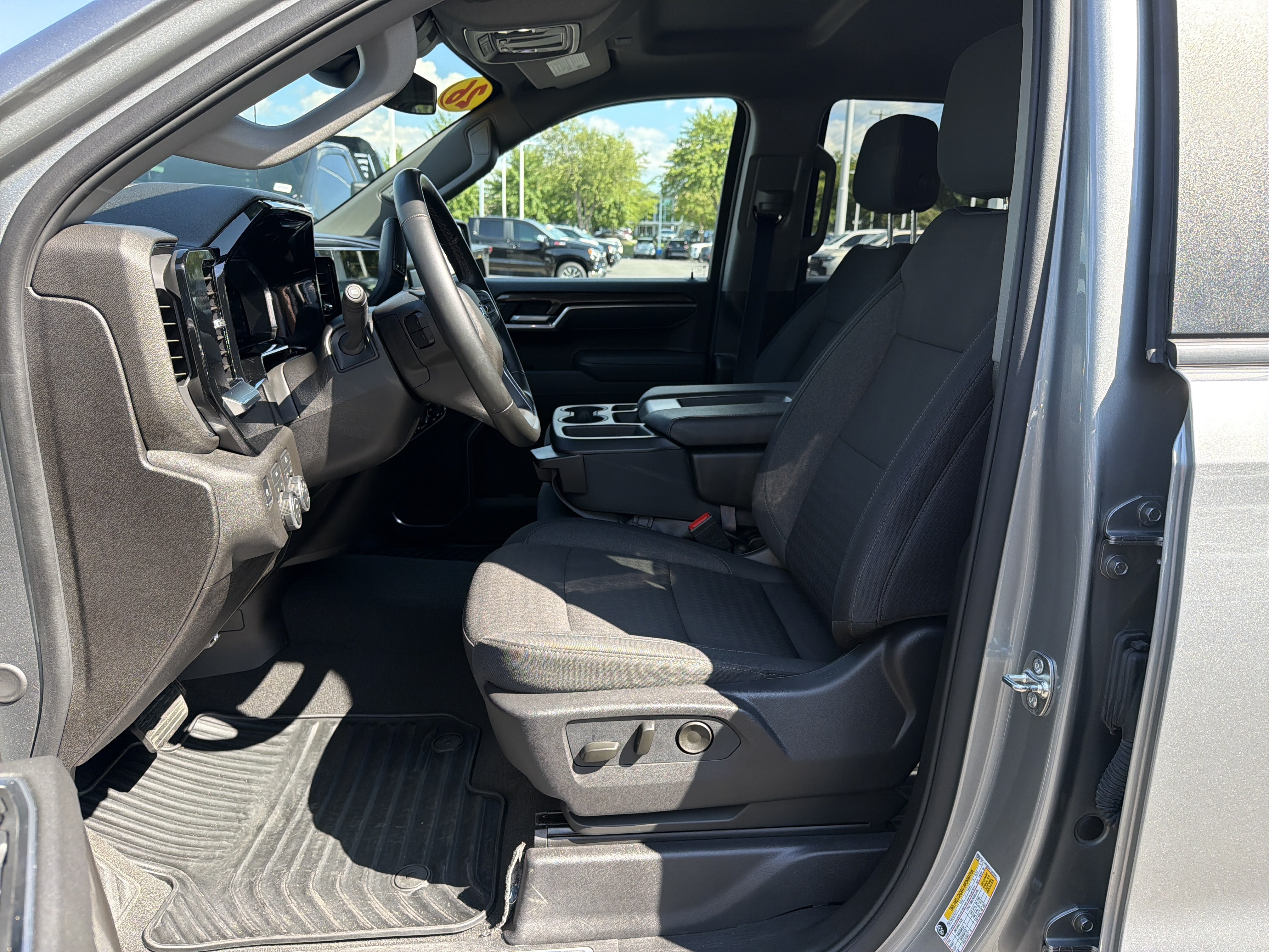 Used 2026 Chevrolet Silverado 1500 RST AWD/4WD image 16