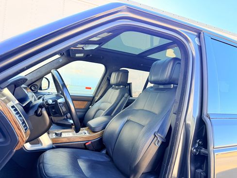 Used 2019 Land Rover Range Rover Supercharged image 18