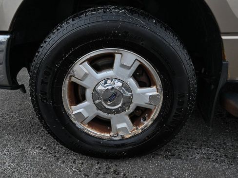 Used 2011 Ford F150 XLT w/ XLT Convenience Pkg image 12