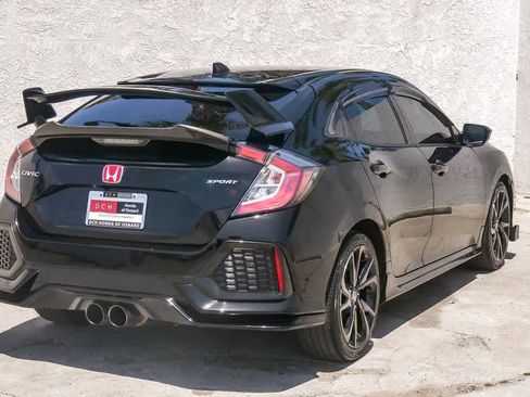 Used 2017 Honda Civic Sport image 9