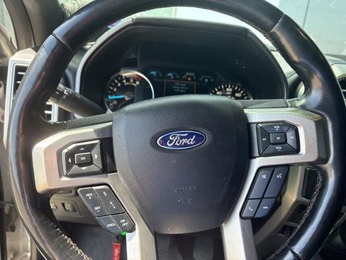 Used 2018 Ford F150 Platinum w/ Equipment Group 701A Luxury image 6
