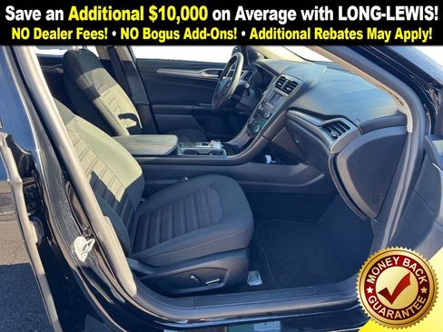 Used 2018 Ford Fusion SE image 22