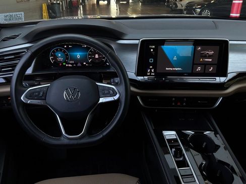 Used 2026 Volkswagen Atlas Cross Sport SE FWD image 15